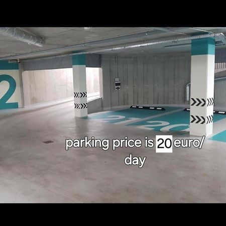 Happy Inn Classical Style, Self Check-In, Parking In The Underground Garage VNO Exteriér fotografie